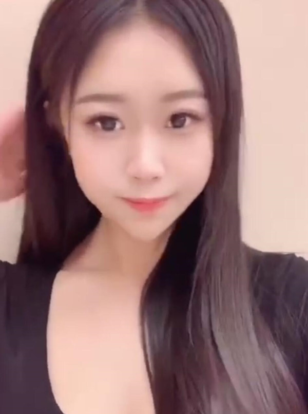 纽约外围女经纪人