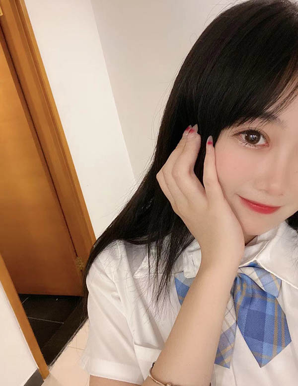 东京围经纪人微信