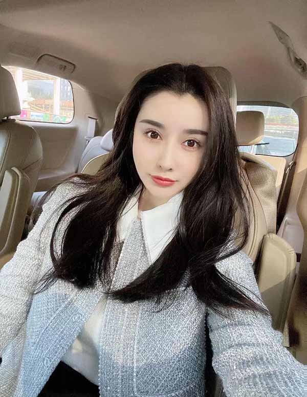 芝加哥外围女经纪人